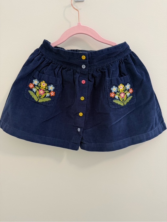 Mini Boden Other - Mini Boden Girls Navy Corduroy Skirt w/ Embroidered Pockets Size 5/6 100% cotton